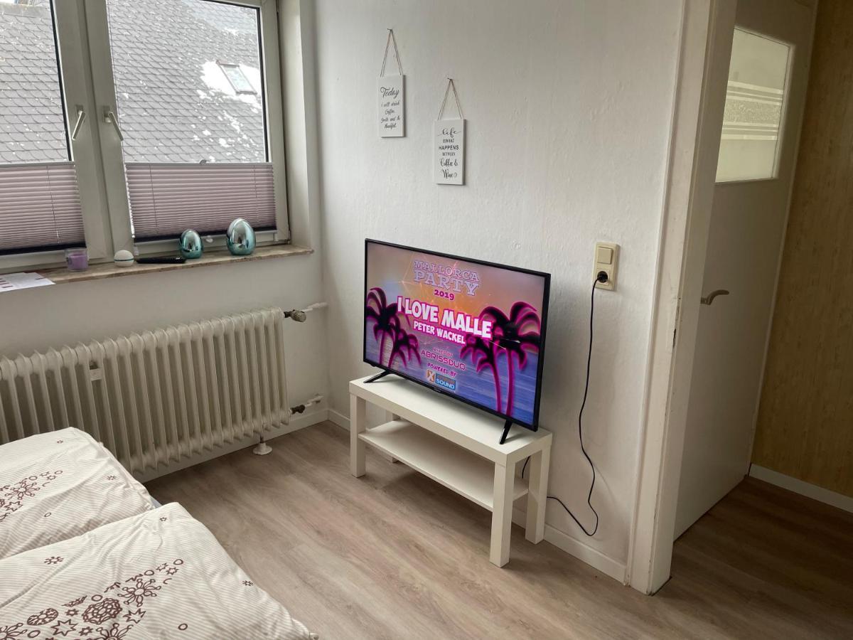 Monteurzimmer Zimmer + Wc 维林根 外观 照片
